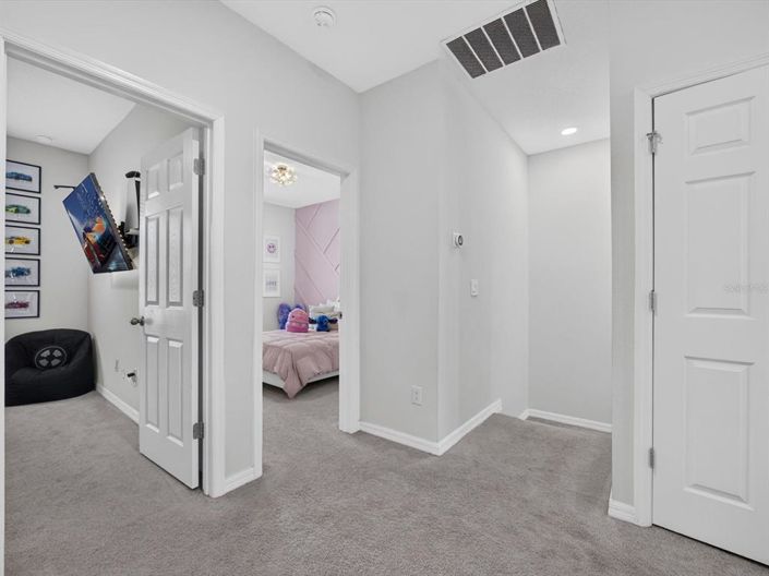 Image No.17-4 Bed Townhouse for sale