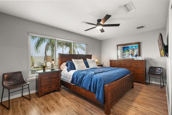 Image No.23-6 Bed House for sale