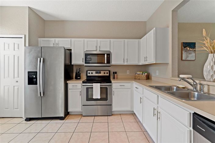 Image No.4-3 Bed Townhouse for sale