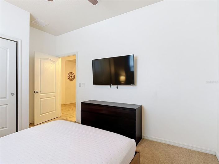 Image No.20-5 Bed Townhouse for sale