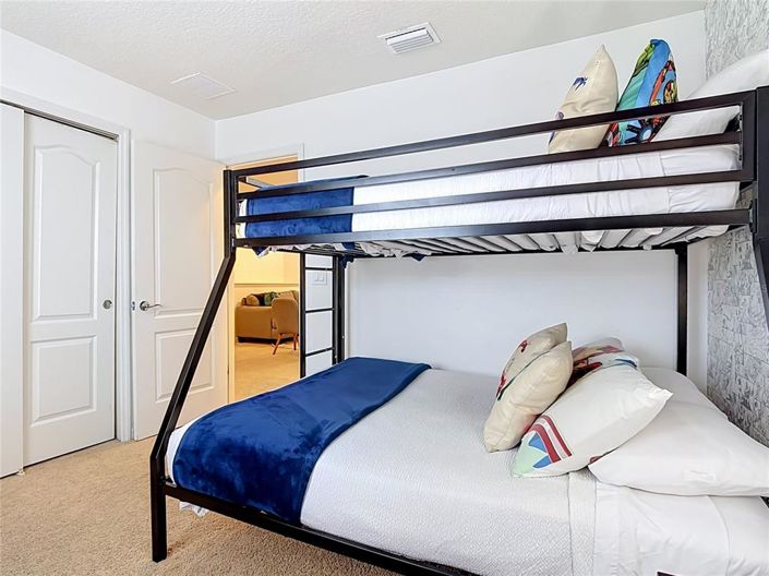 Image No.29-5 Bed Townhouse for sale