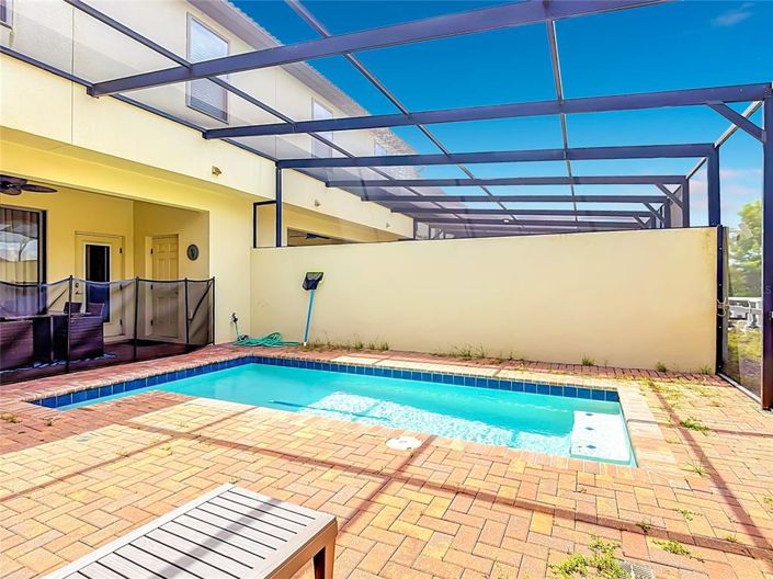 Image No.46-5 Bed Townhouse for sale