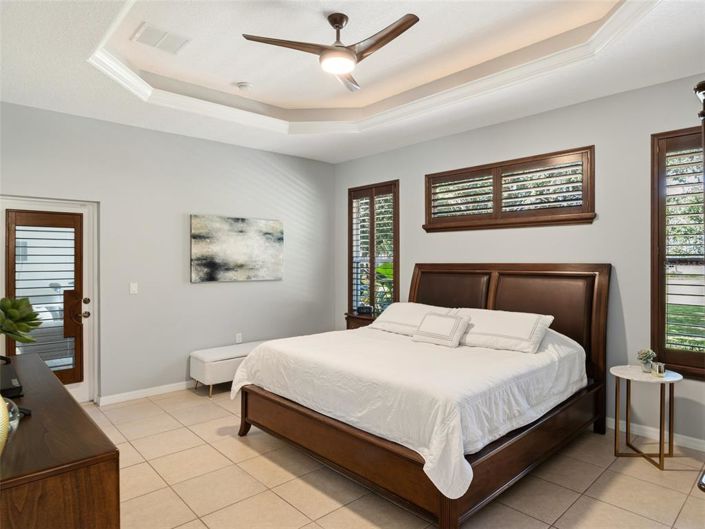 Image No.14-4 Bed House for sale
