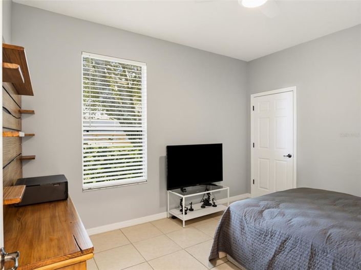 Image No.26-4 Bed House for sale