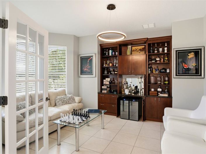 Image No.29-4 Bed House for sale