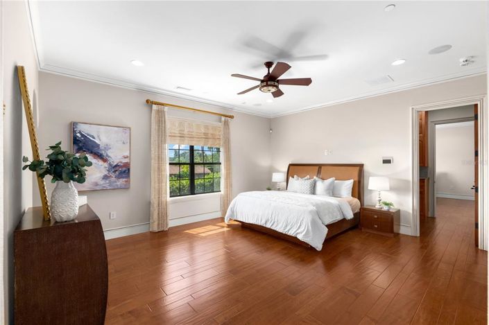 Image No.23-7 Bed House for sale