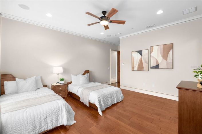 Image No.26-7 Bed House for sale