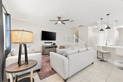 fa005713-293