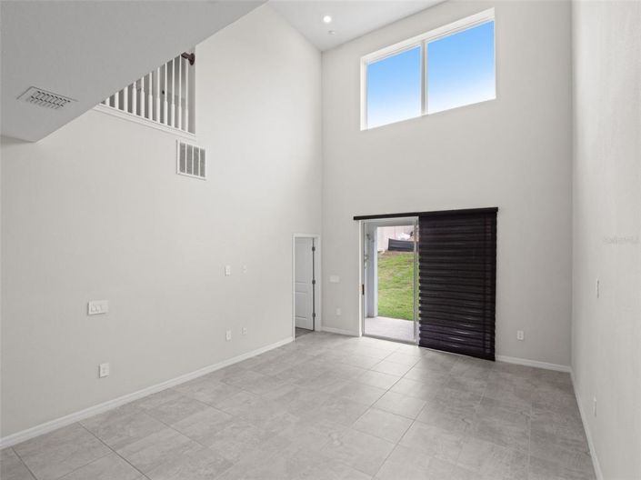 Image No.14-4 Bed House for sale