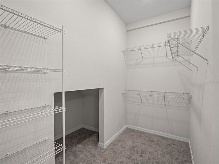 Image No.18-4 Bed House for sale