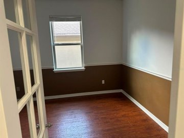 3854745b-814