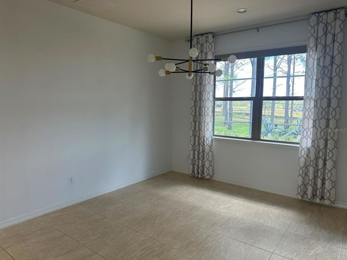 Image No.19-3 Bed House for sale