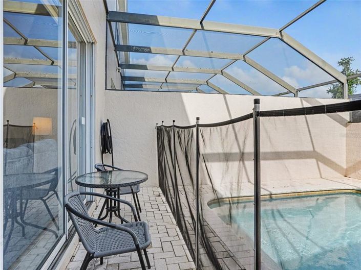 Image No.24-3 Bed Townhouse for sale