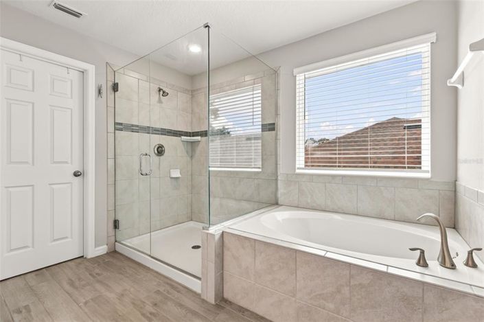Image No.26-4 Bed House for sale