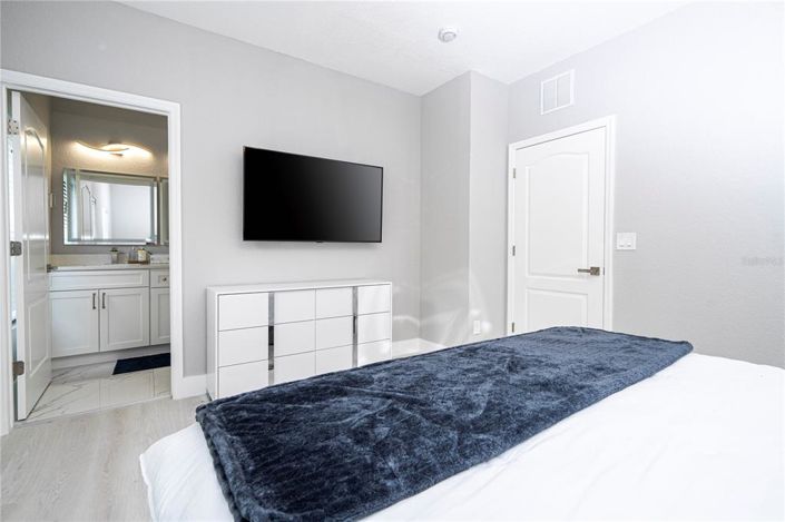 Image No.60-4 Bed Townhouse for sale
