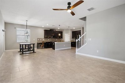 fa005713-821