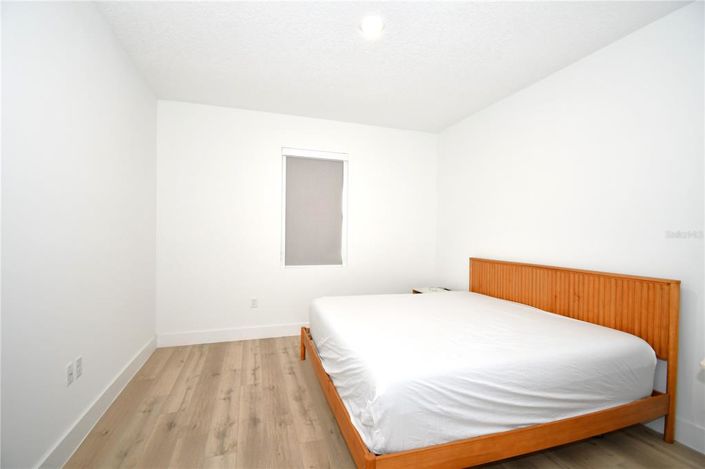 Image No.25-3 Bed House for sale