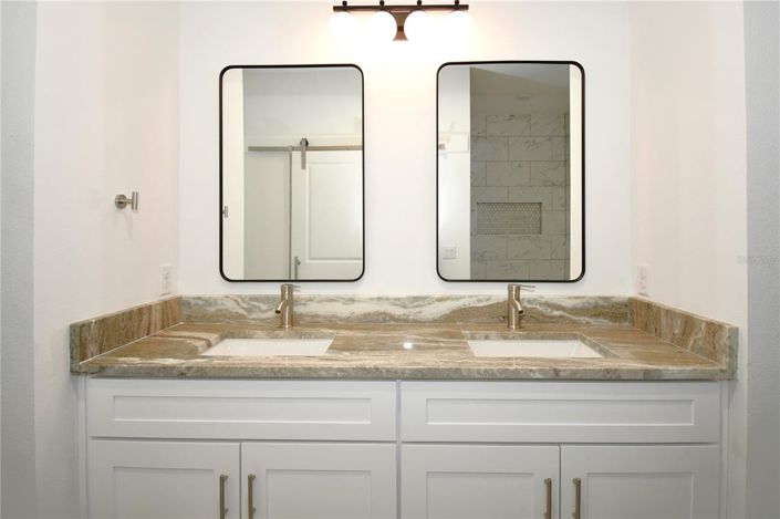 Image No.28-3 Bed House for sale