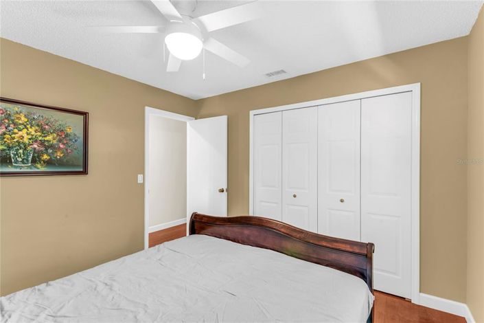 Image No.26-4 Bed House for sale