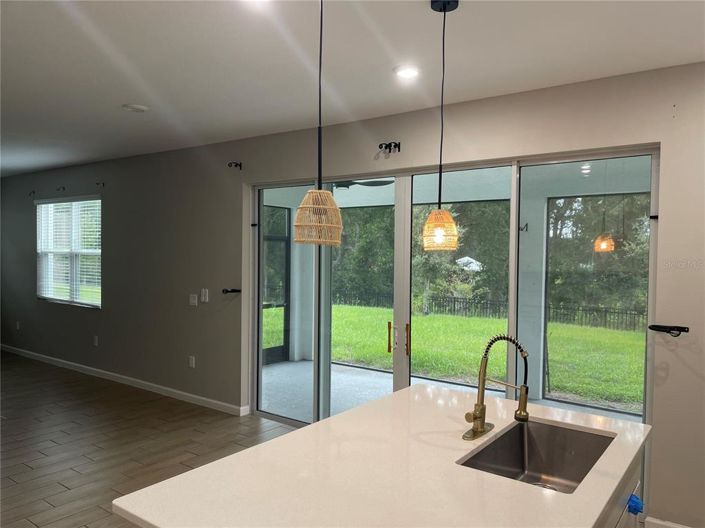 Image No.6-5 Bed House for sale