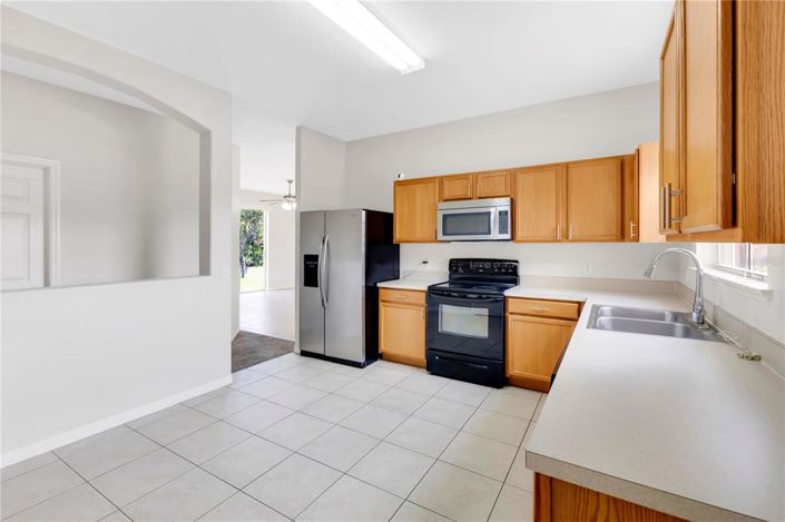 Image No.7-4 Bed House for sale