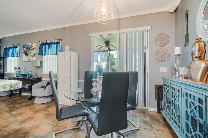 Image No.19-3 Bed House for sale