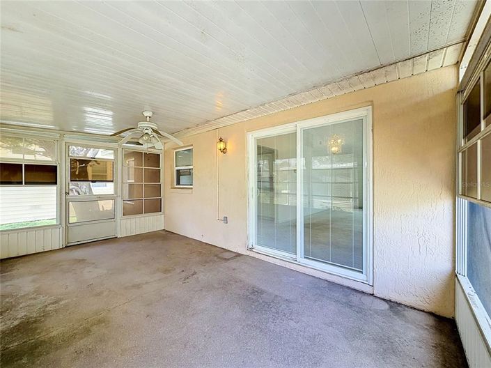 Image No.5-2 Bed House for sale