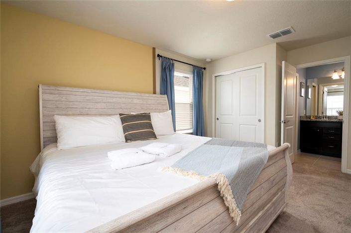 Image No.31-7 Bed House for sale