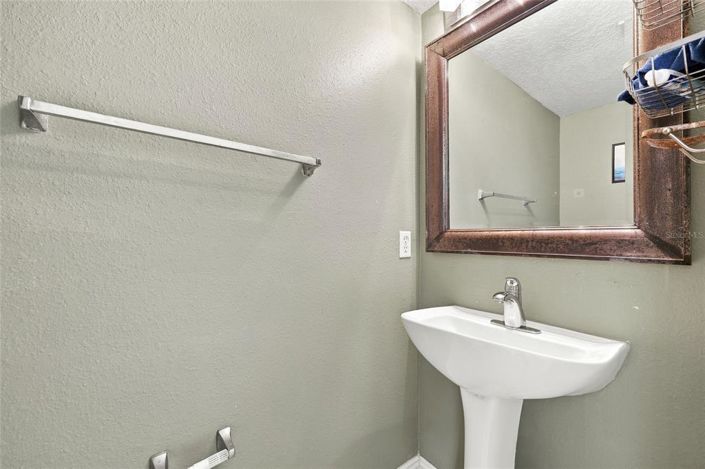 Image No.18-4 Bed House for sale