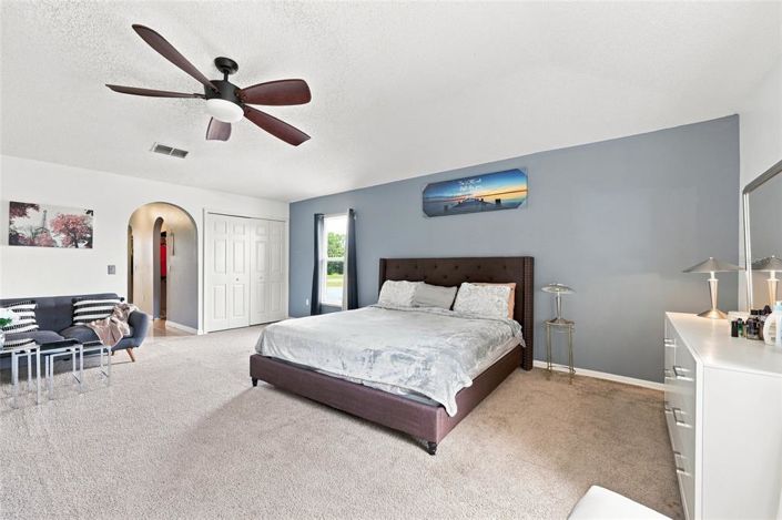 Image No.26-4 Bed House for sale