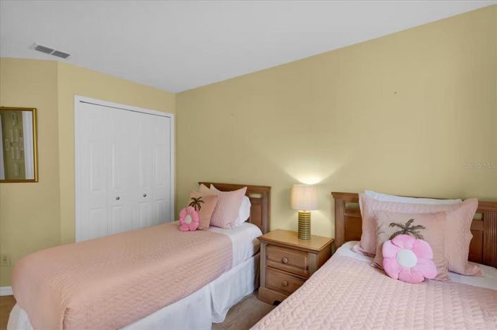 Image No.20-4 Bed House for sale