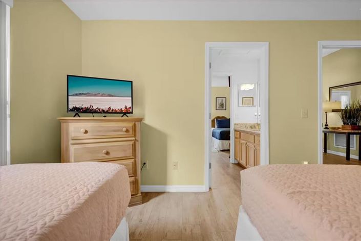 Image No.22-4 Bed House for sale