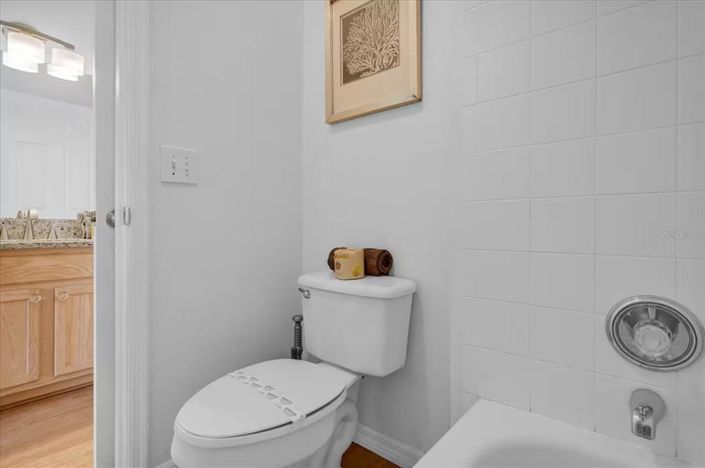 Image No.26-4 Bed House for sale