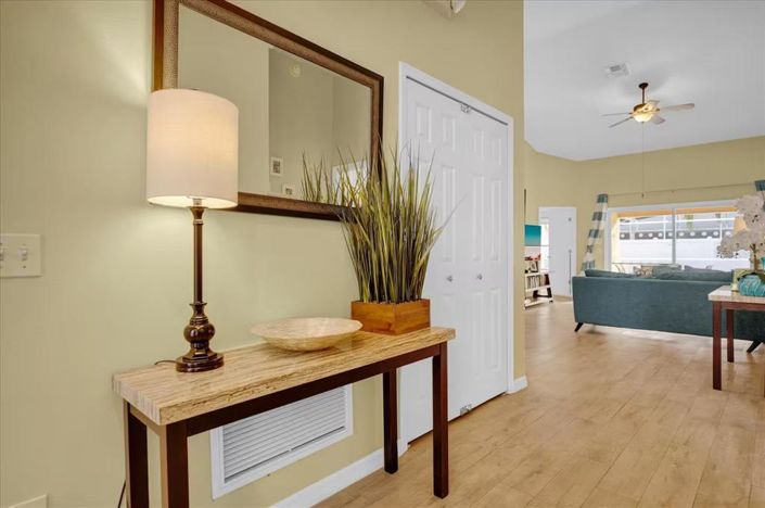Image No.4-4 Bed House for sale