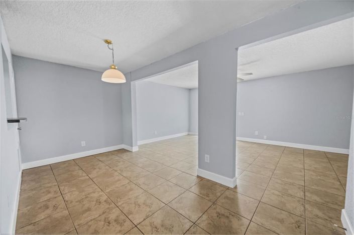 Image No.6-2 Bed Townhouse for sale