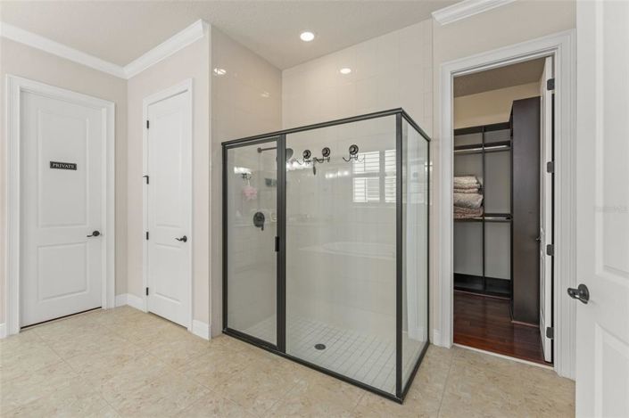 Image No.37-7 Bed House for sale