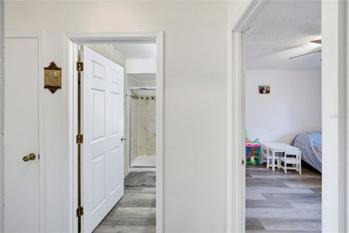 Image No.18-3 Bed House for sale