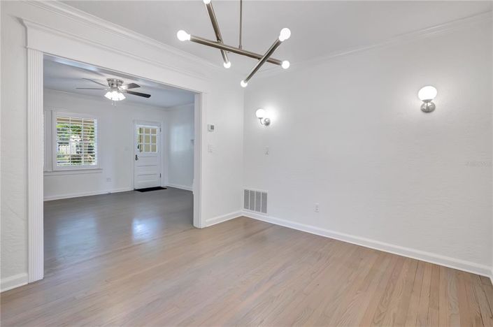 Image No.23-5 Bed House for sale