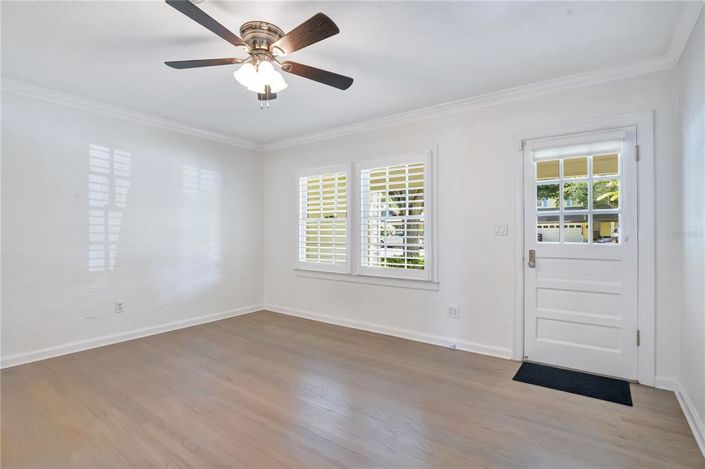 Image No.4-5 Bed House for sale
