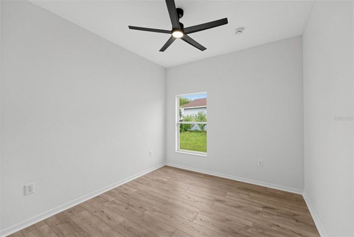 Image No.18-4 Bed House for sale