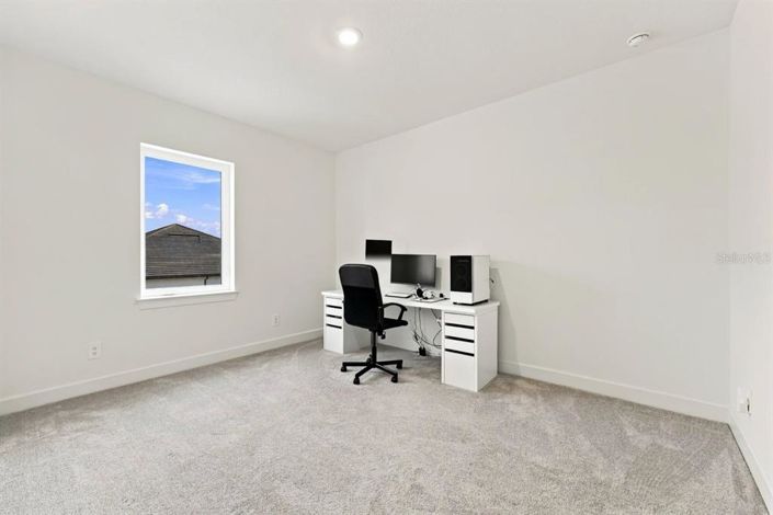 Image No.25-6 Bed House for sale