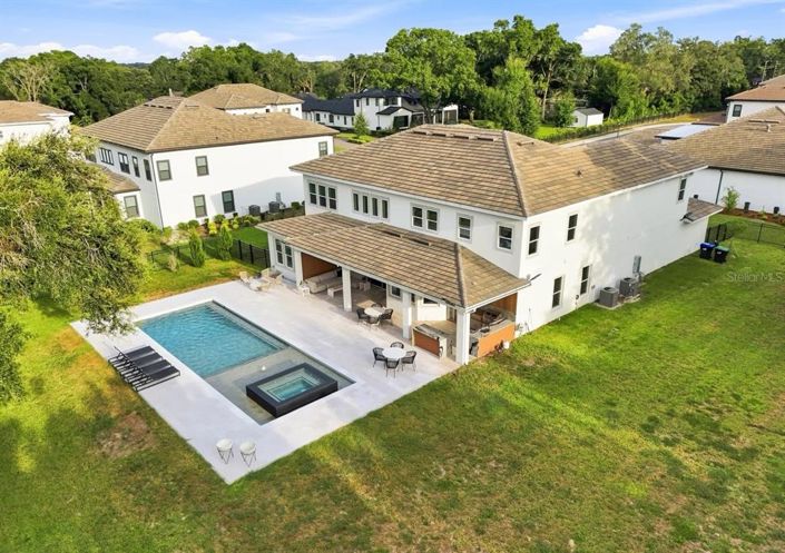 Image No.30-6 Bed House for sale
