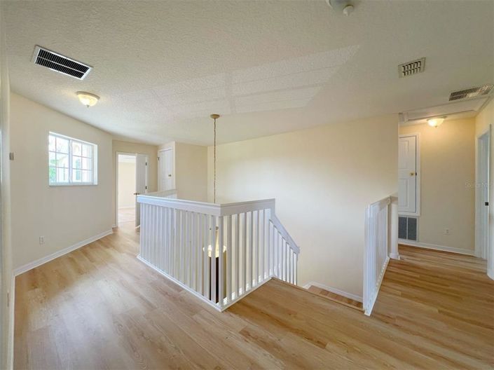 Image No.16-5 Bed House for sale