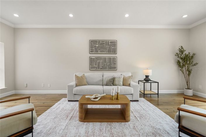 Image No.18-3 Bed House for sale