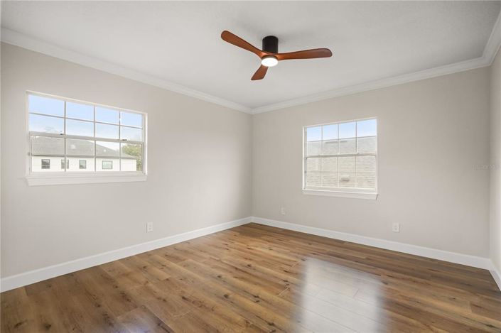 Image No.21-3 Bed House for sale