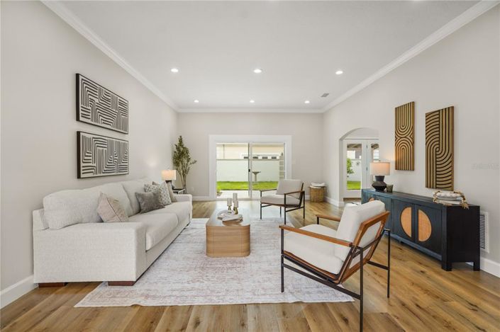 Image No.3-3 Bed House for sale