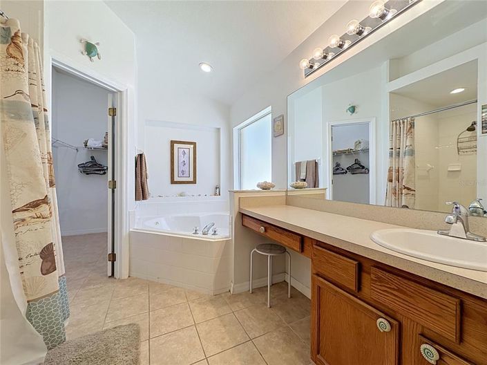 Image No.37-4 Bed House for sale