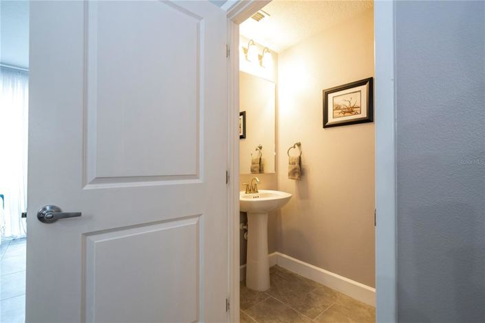 Image No.33-3 Bed Townhouse for sale