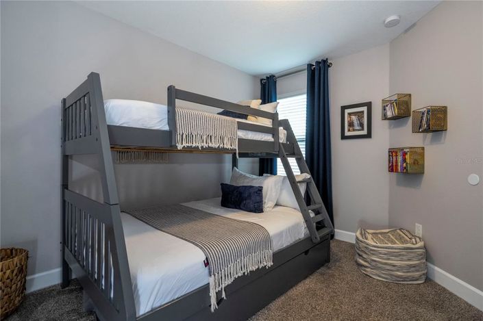 Image No.56-3 Bed Townhouse for sale