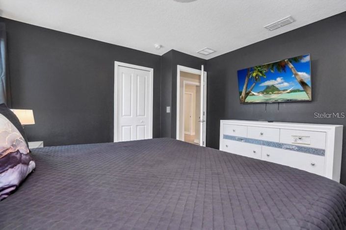 Image No.42-8 Bed House for sale